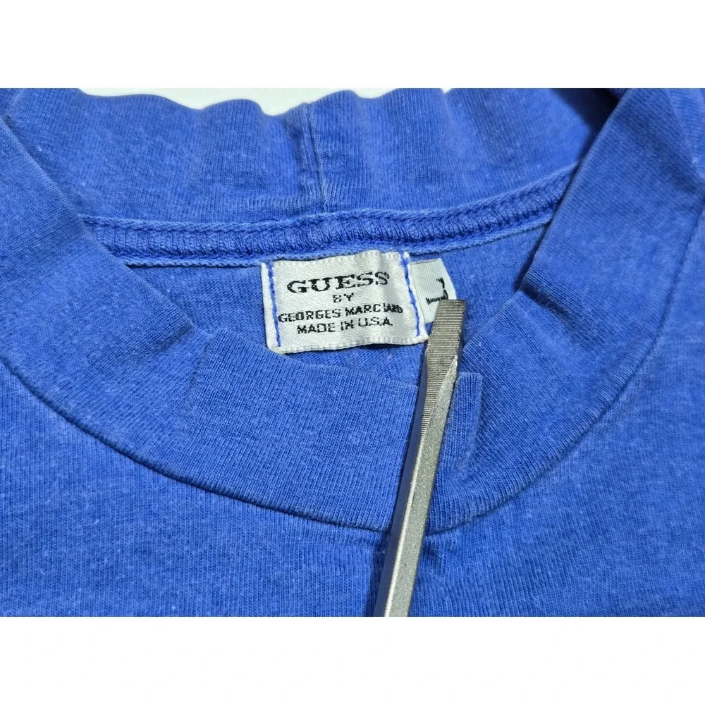 Vintage‎ Guess Jeans T-Shirt Mens Large Blue Embroidered Spellout USA Made - Picture 3 of 3